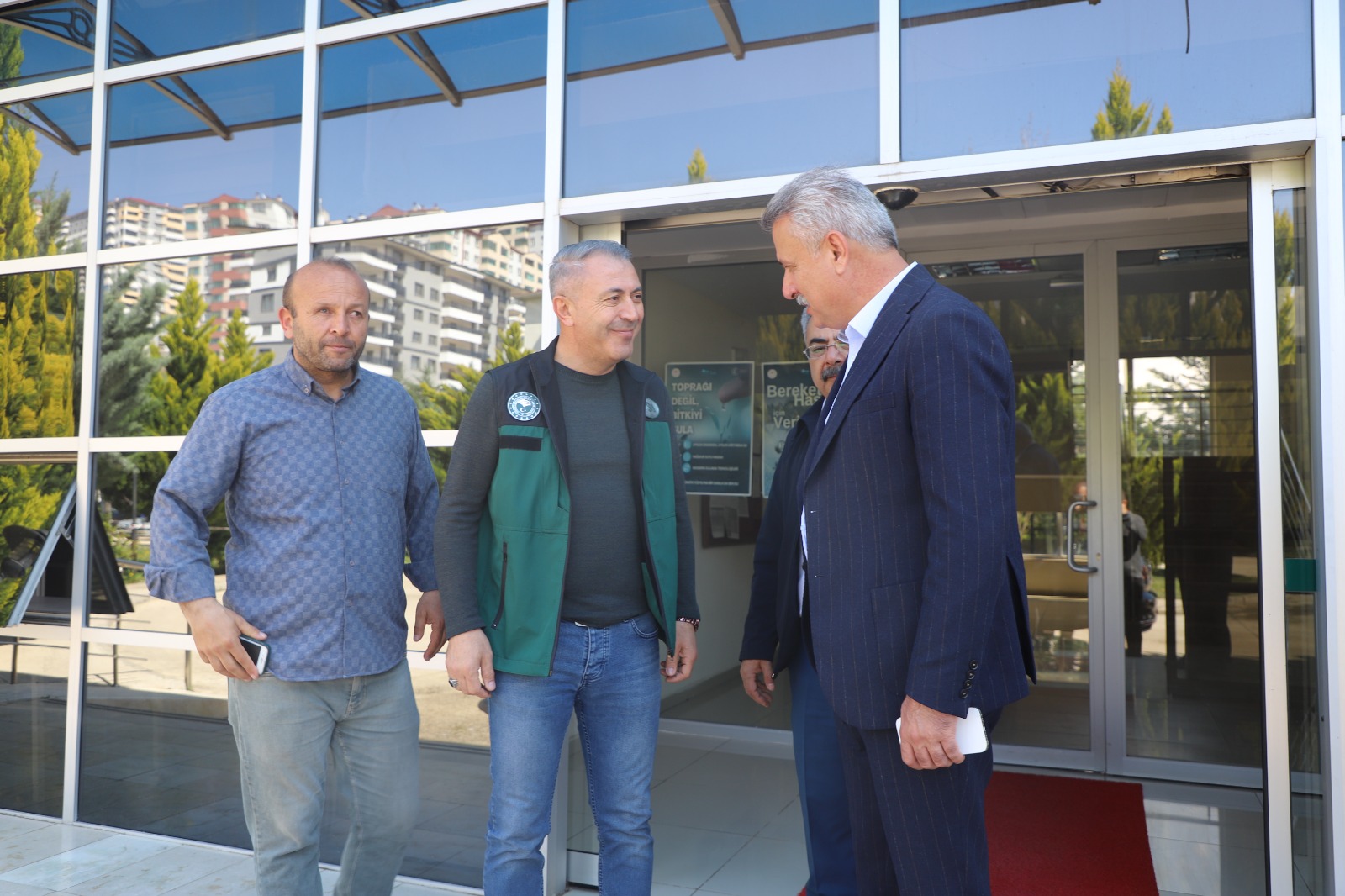 baskanimiz-ahmet-sungur-yogun-yagis-sonrasi-selden-etk-lenen-bolgelerde-nc-lemelerde-bulundu